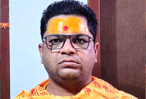 Astrologer Ravi Kant Shastri 